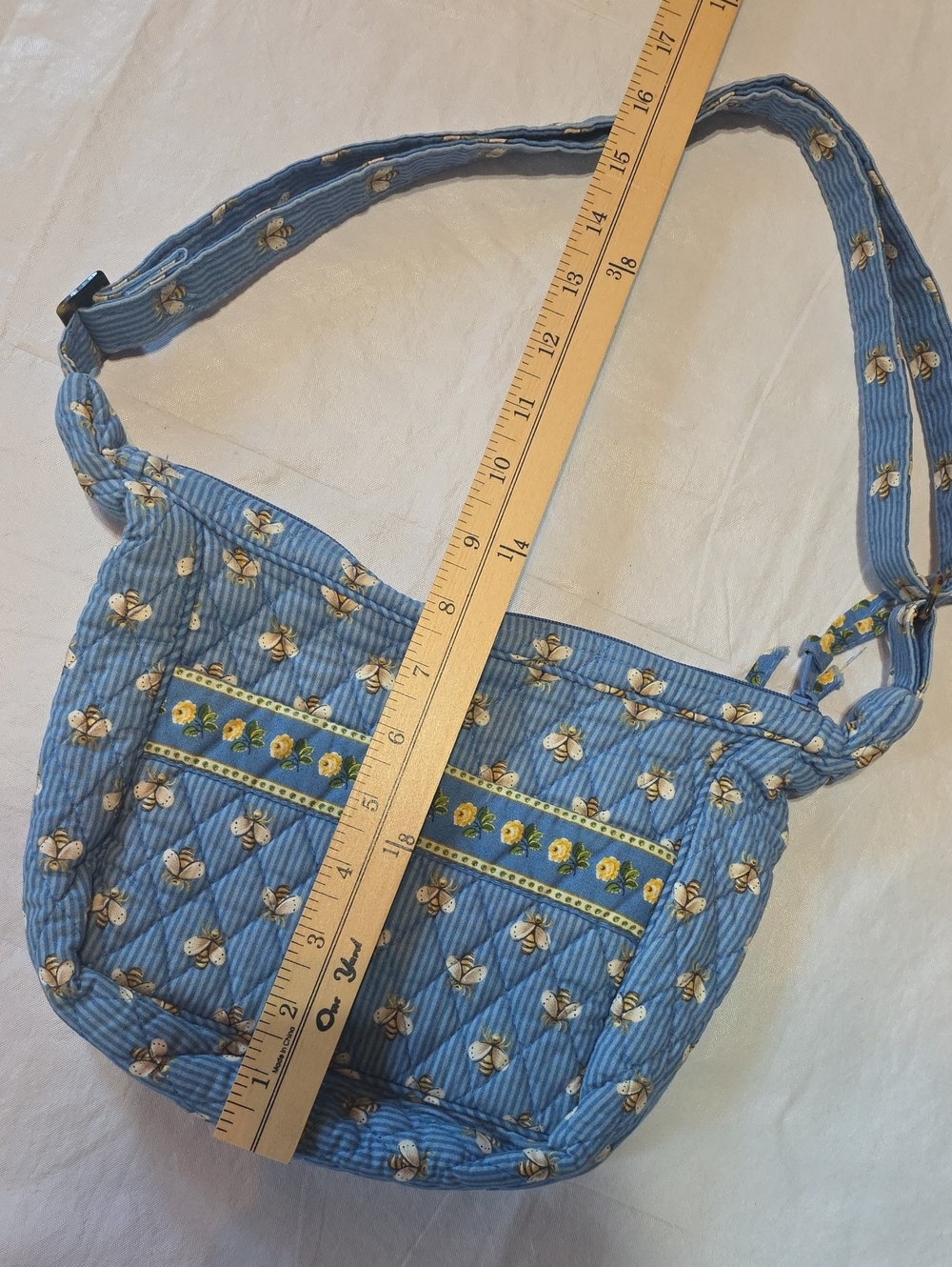 Vera Bradley VTG Y2K Quilted Blue Bees Shoulder Bag Retired Cottage Granny Core - Picture 10 of 10